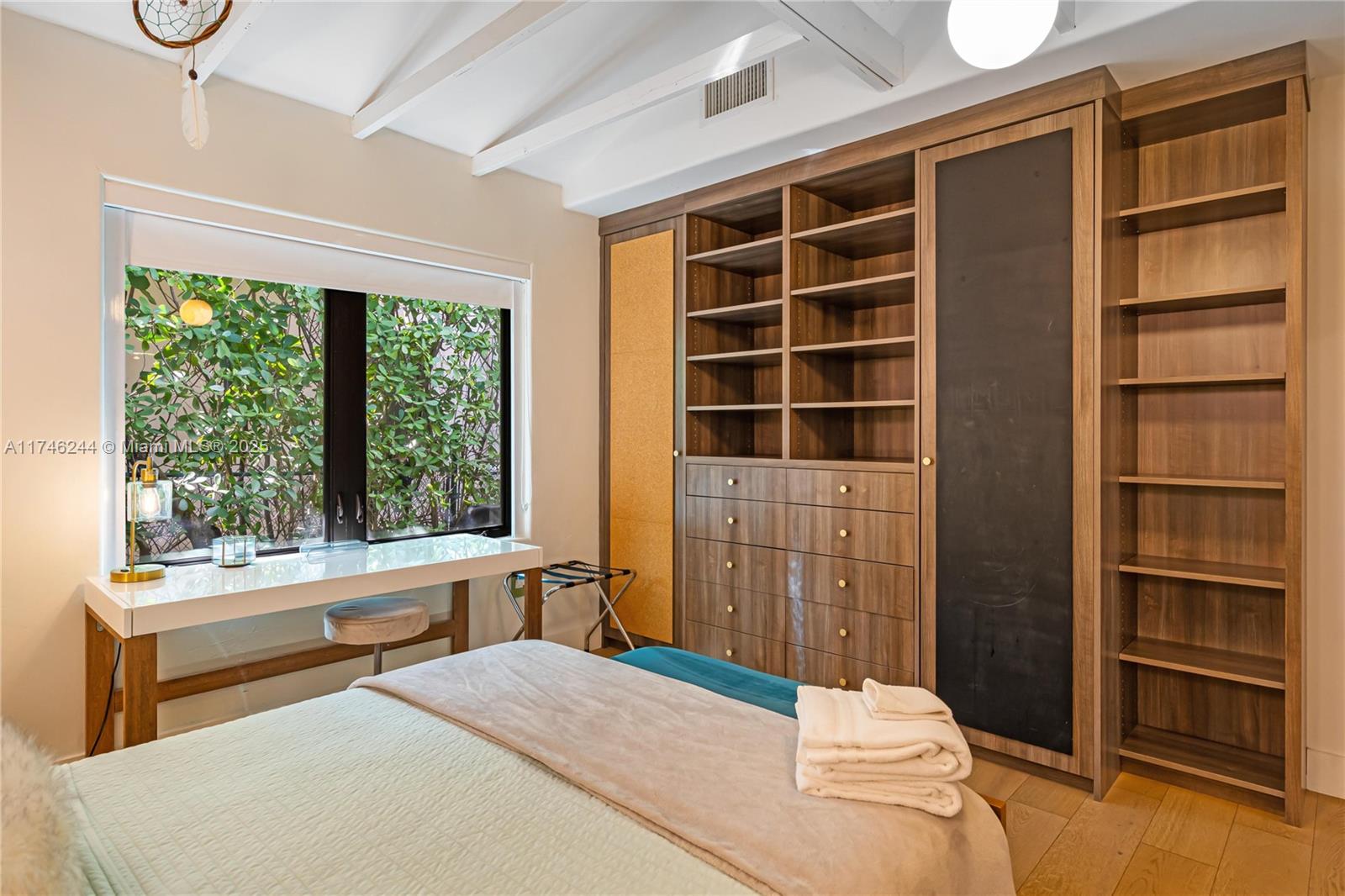 GOLDEN ISLES SEC - Residential Lease