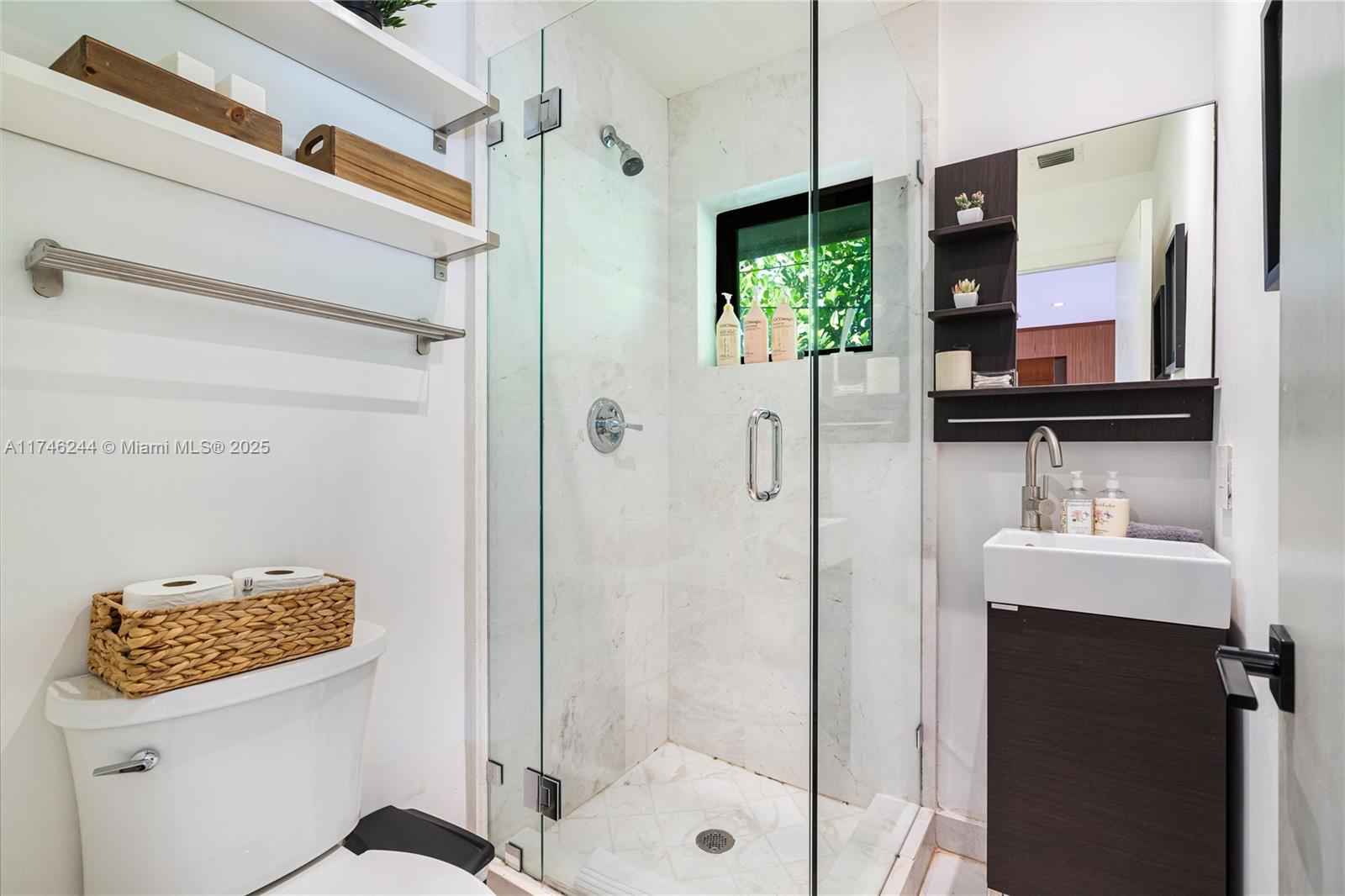 GOLDEN ISLES SEC - Residential Lease