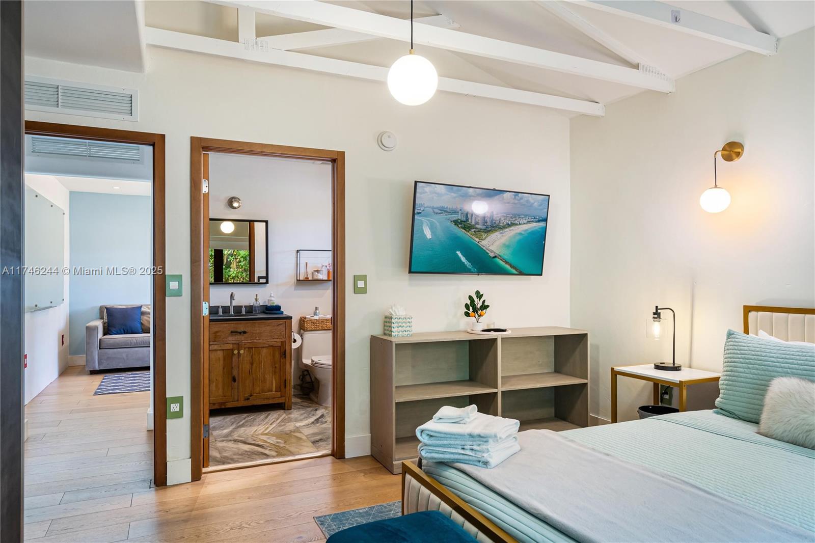 GOLDEN ISLES SEC - Residential Lease