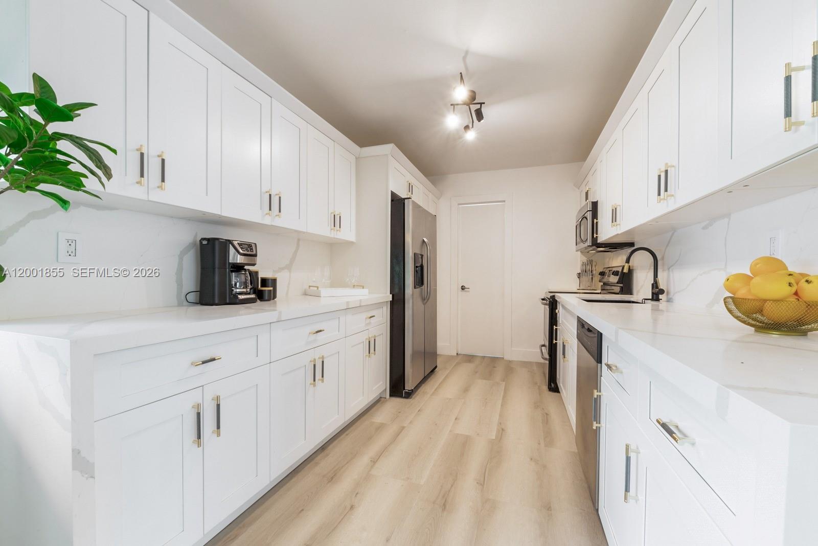 BEL-AIRE SEC 1 - Residential Lease