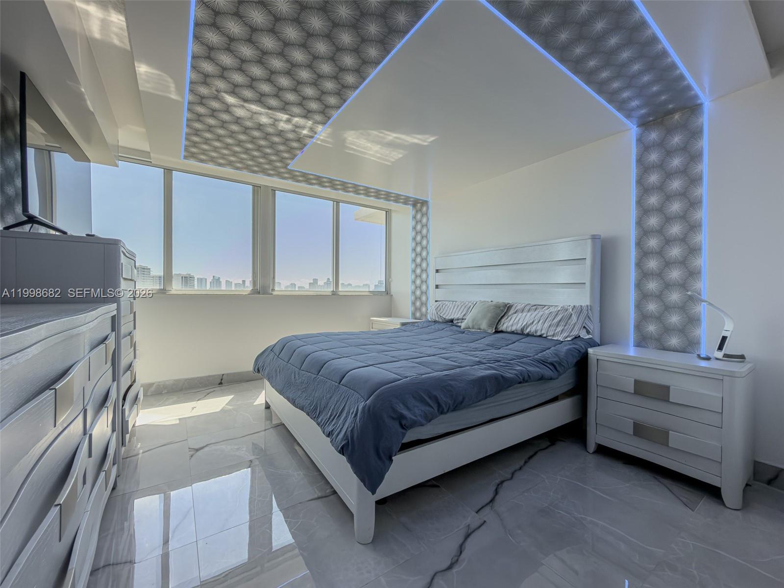 TERRAZAS RIVERPARK VILLAG - Residential