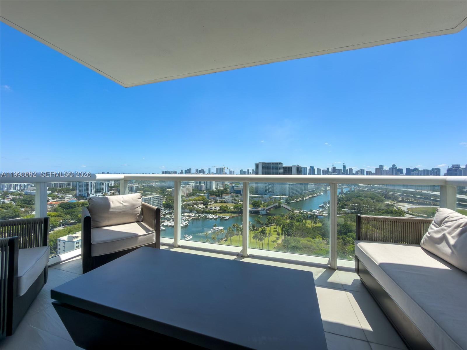 TERRAZAS RIVERPARK VILLAG - Residential