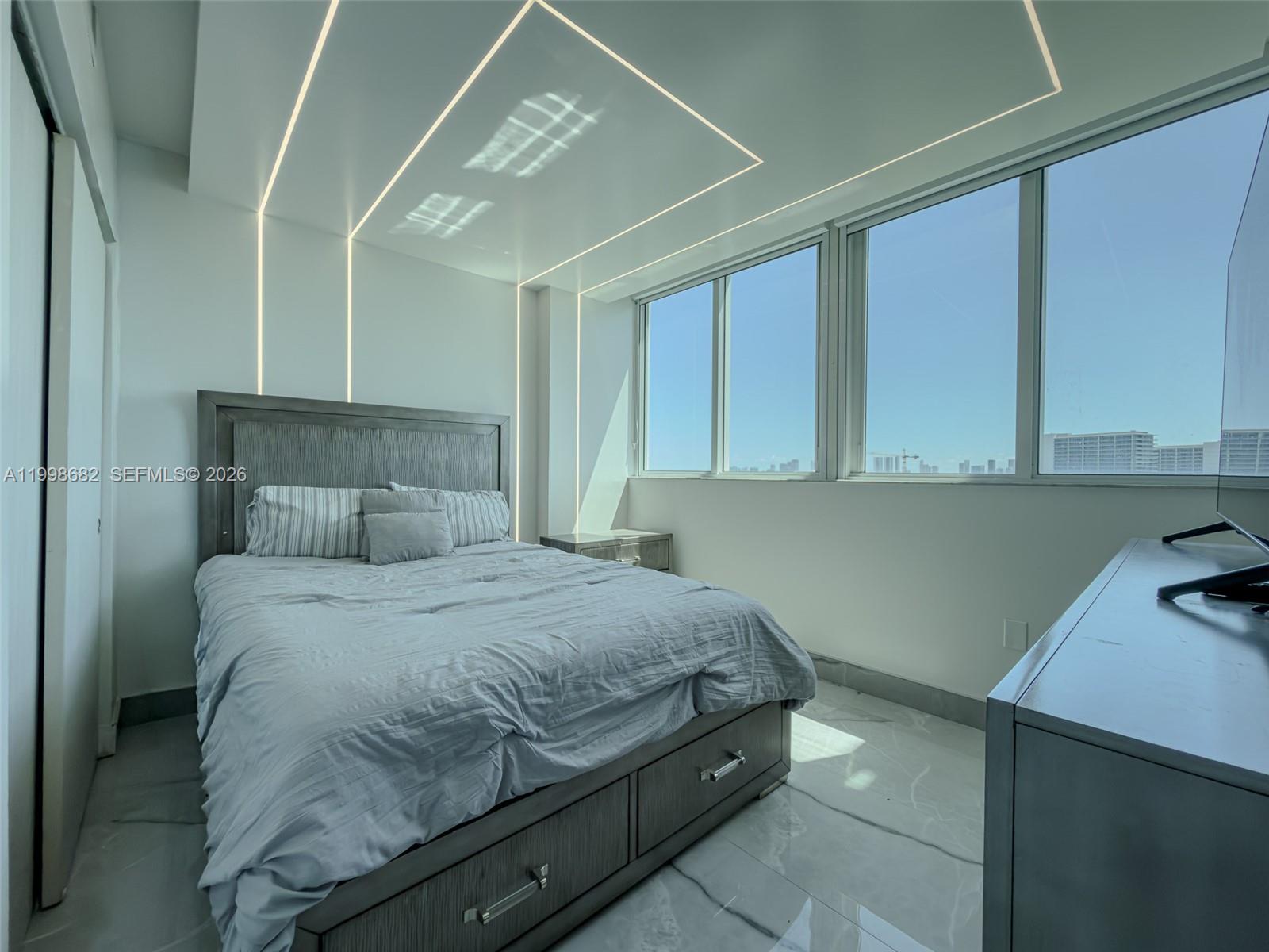 TERRAZAS RIVERPARK VILLAG - Residential