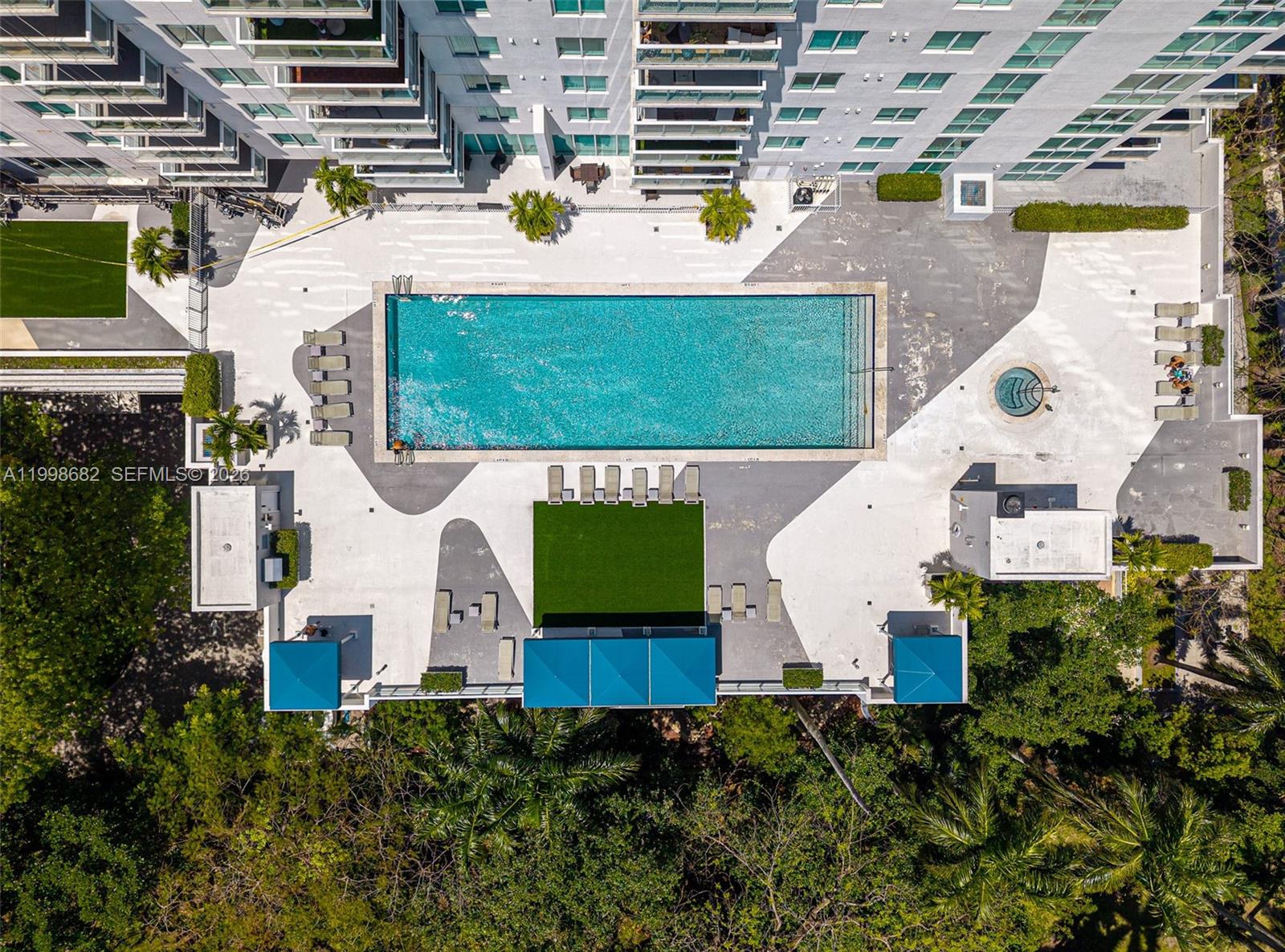 TERRAZAS RIVERPARK VILLAG - Residential