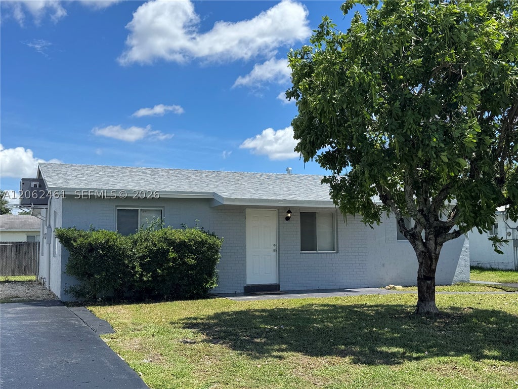 Photo of 2669 NW 24th Ct, Fort Lauderdale, FL 33311 (MLS # A12062461)