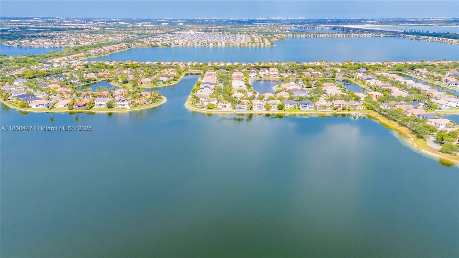 SUNSET LAKES PLAT THREE - Residential