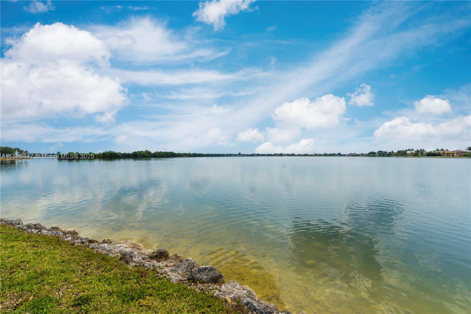 SUNSET LAKES PLAT THREE - Residential