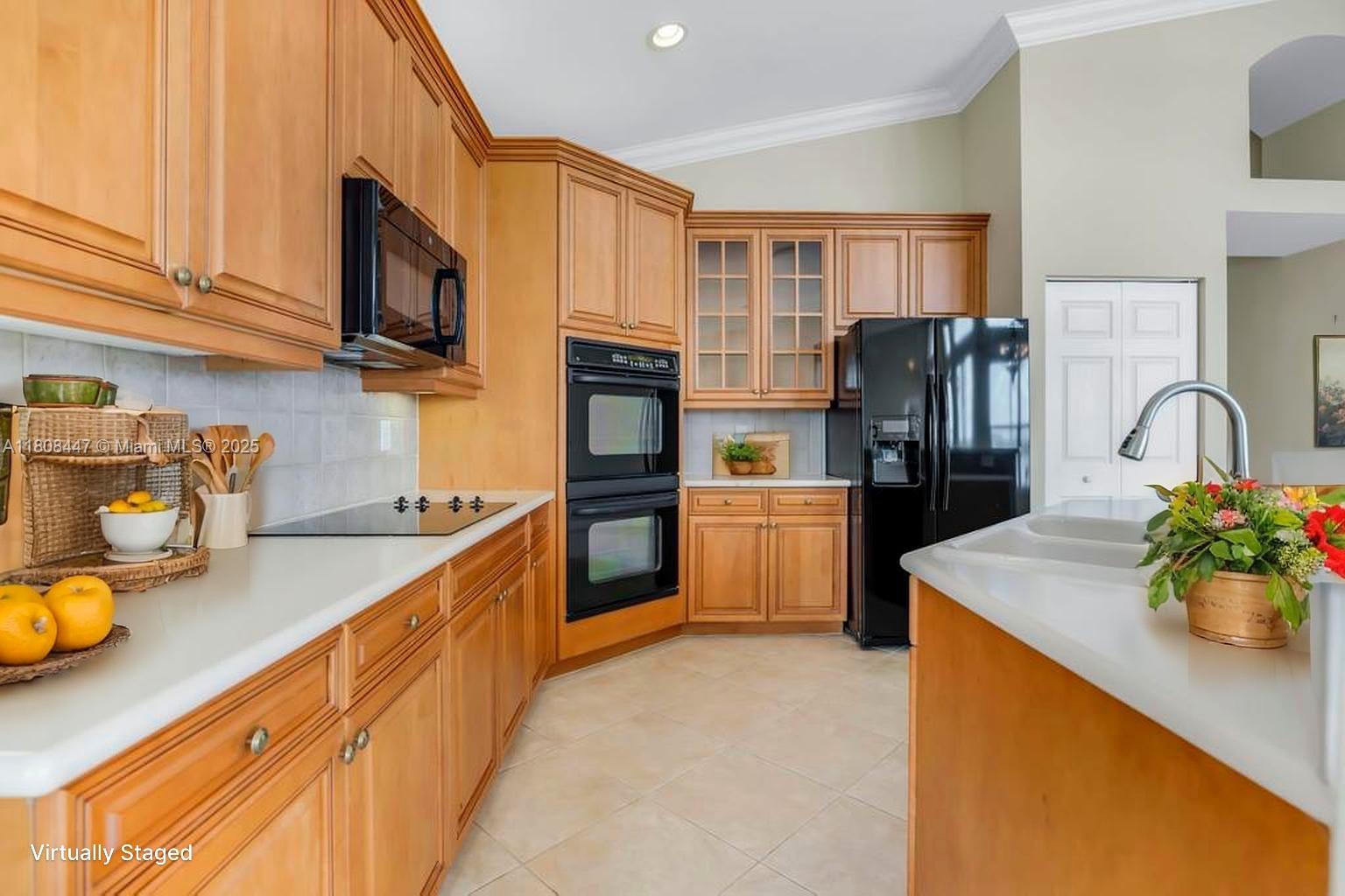 SUNSET LAKES PLAT THREE - Residential