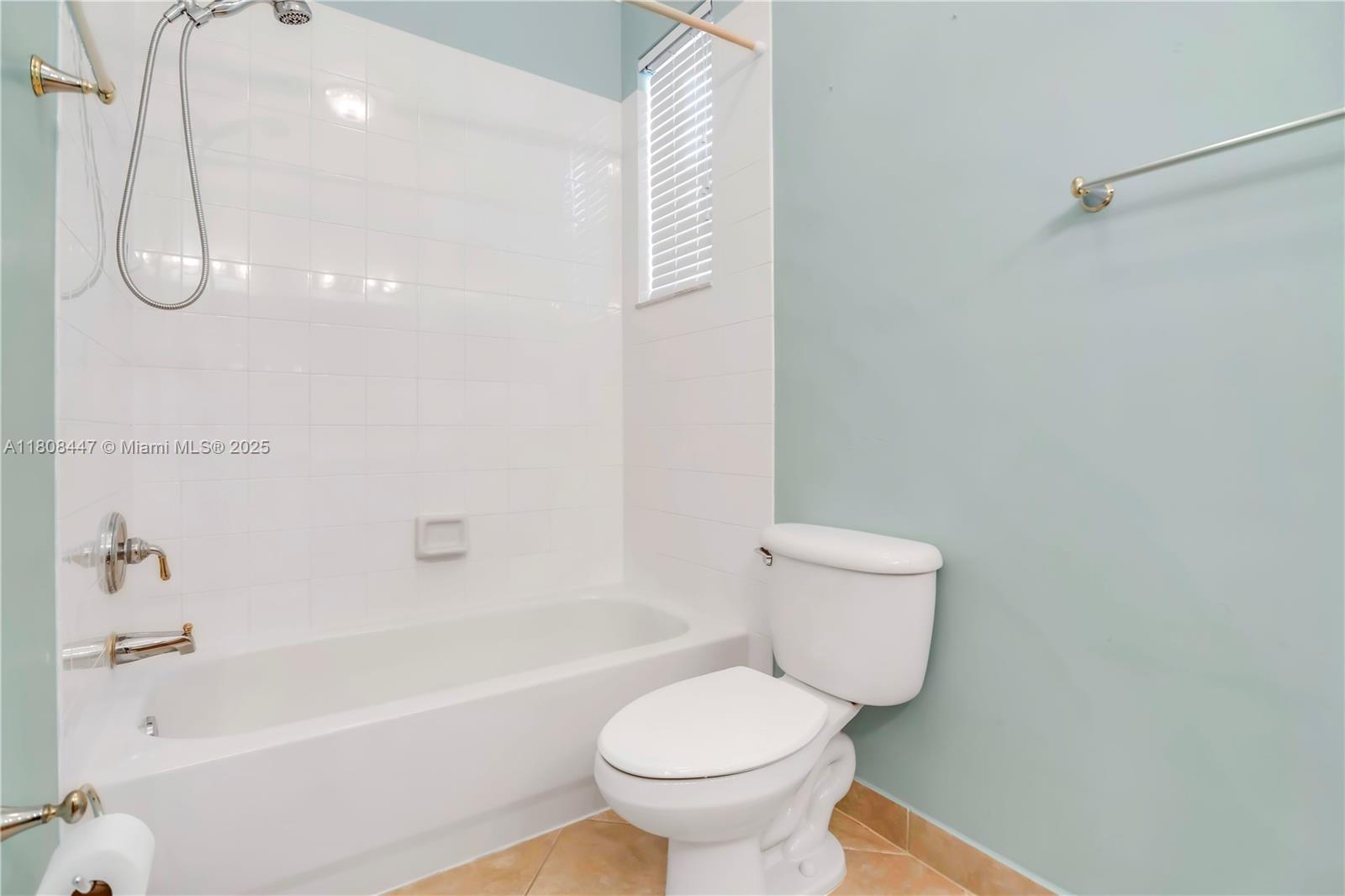 SUNSET LAKES PLAT THREE - Residential