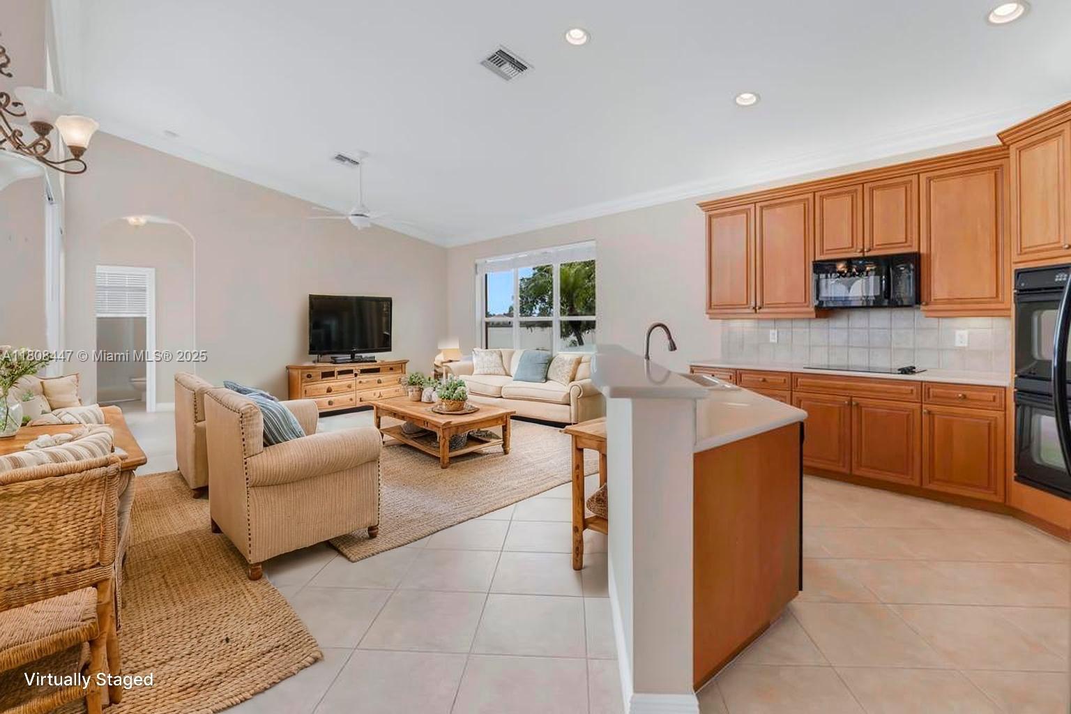 SUNSET LAKES PLAT THREE - Residential