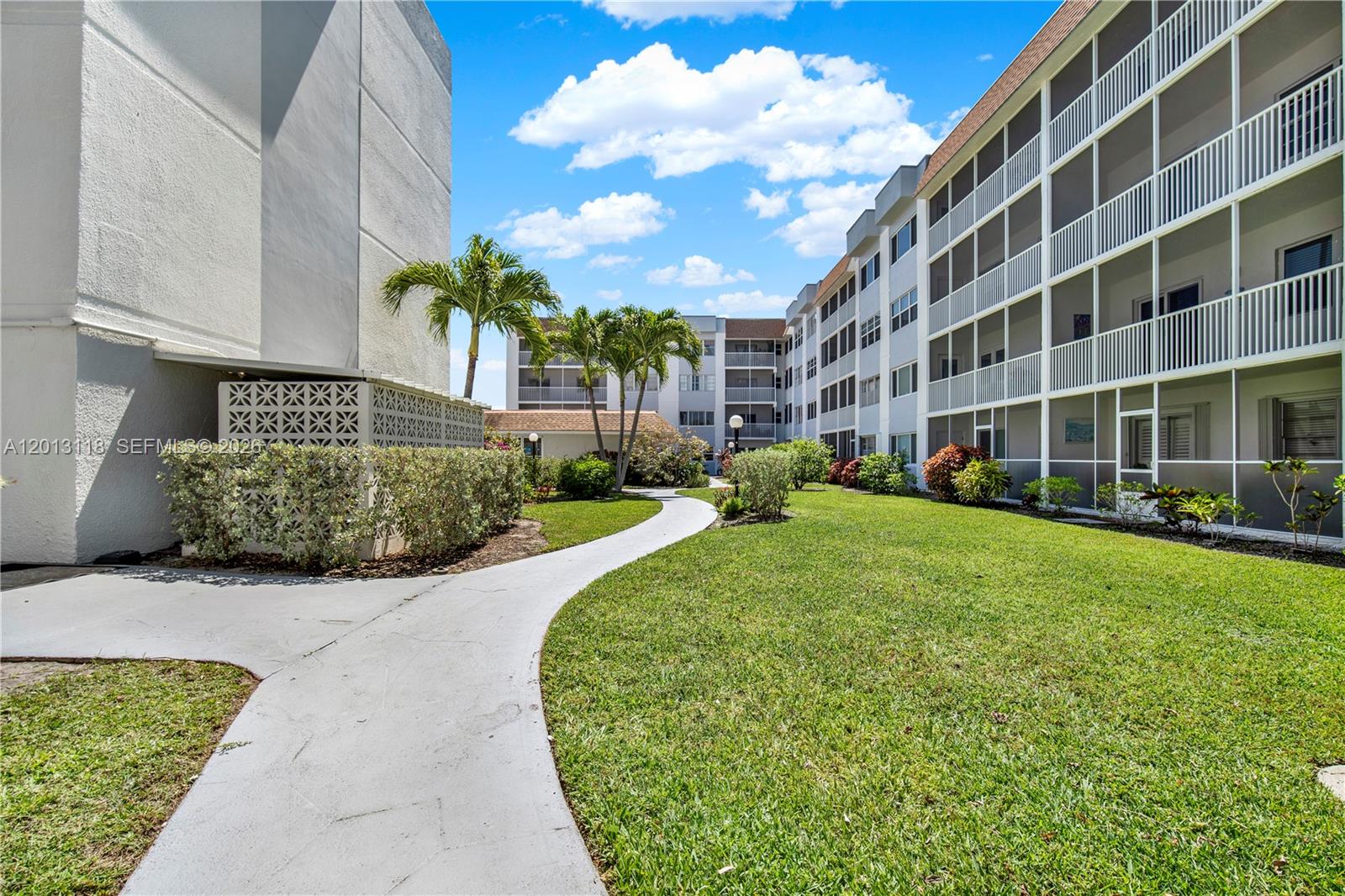 PALM LAKE 1 CONDO - Residential