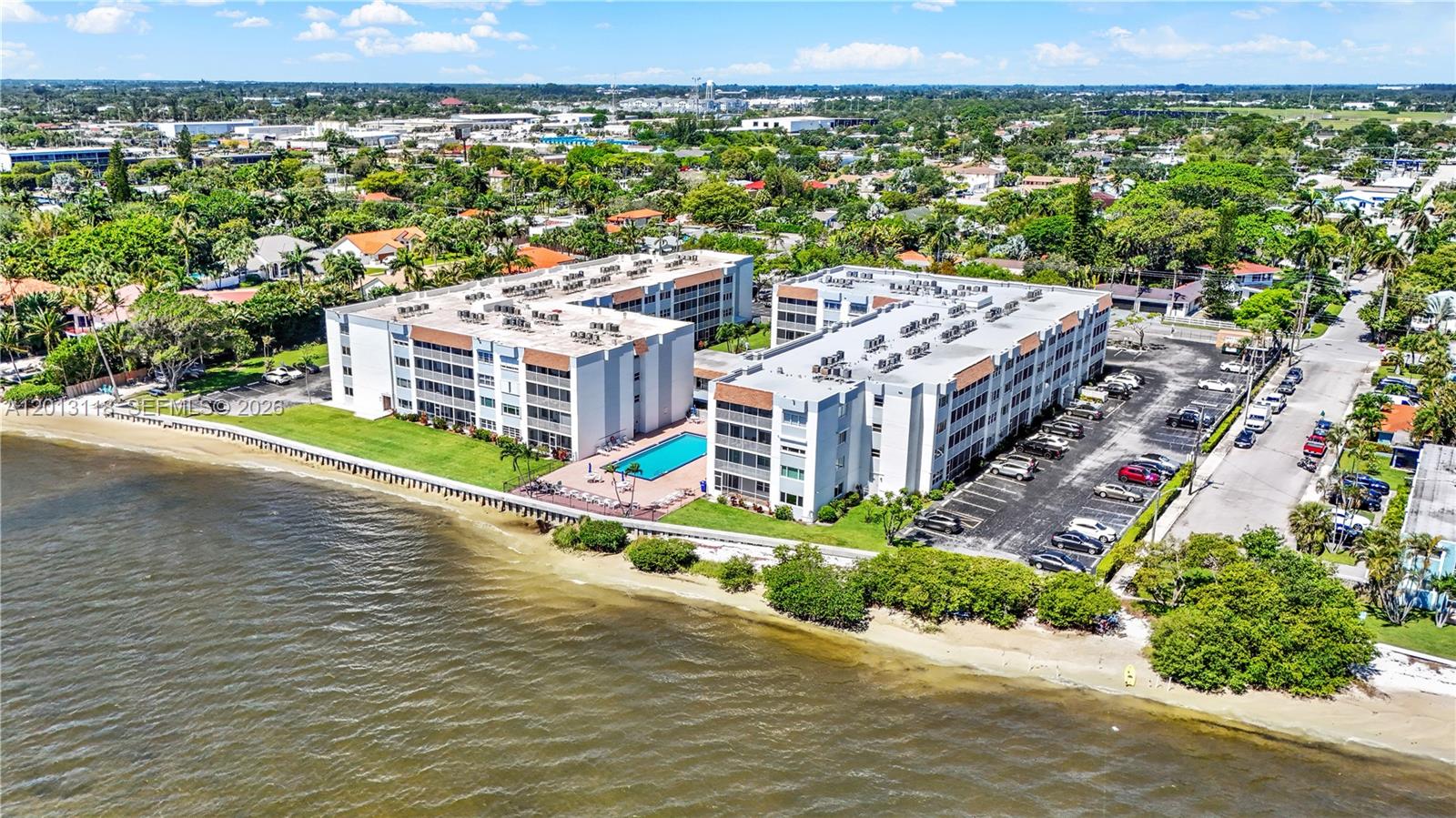 PALM LAKE 1 CONDO - Residential