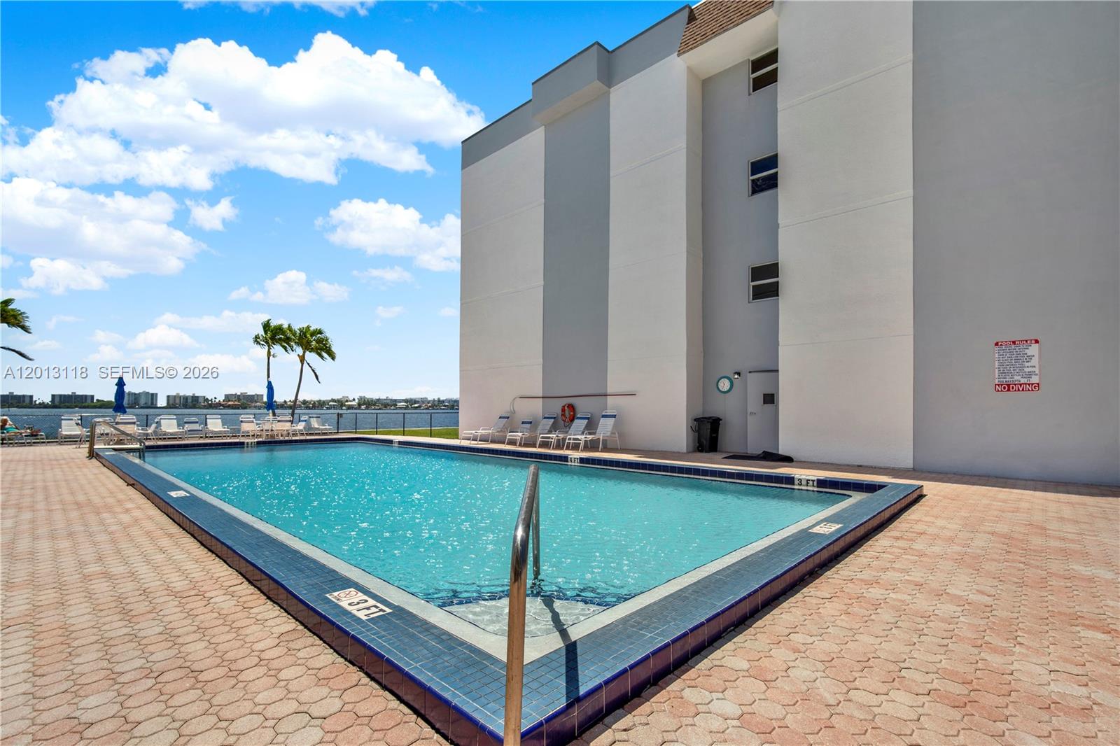 PALM LAKE 1 CONDO - Residential