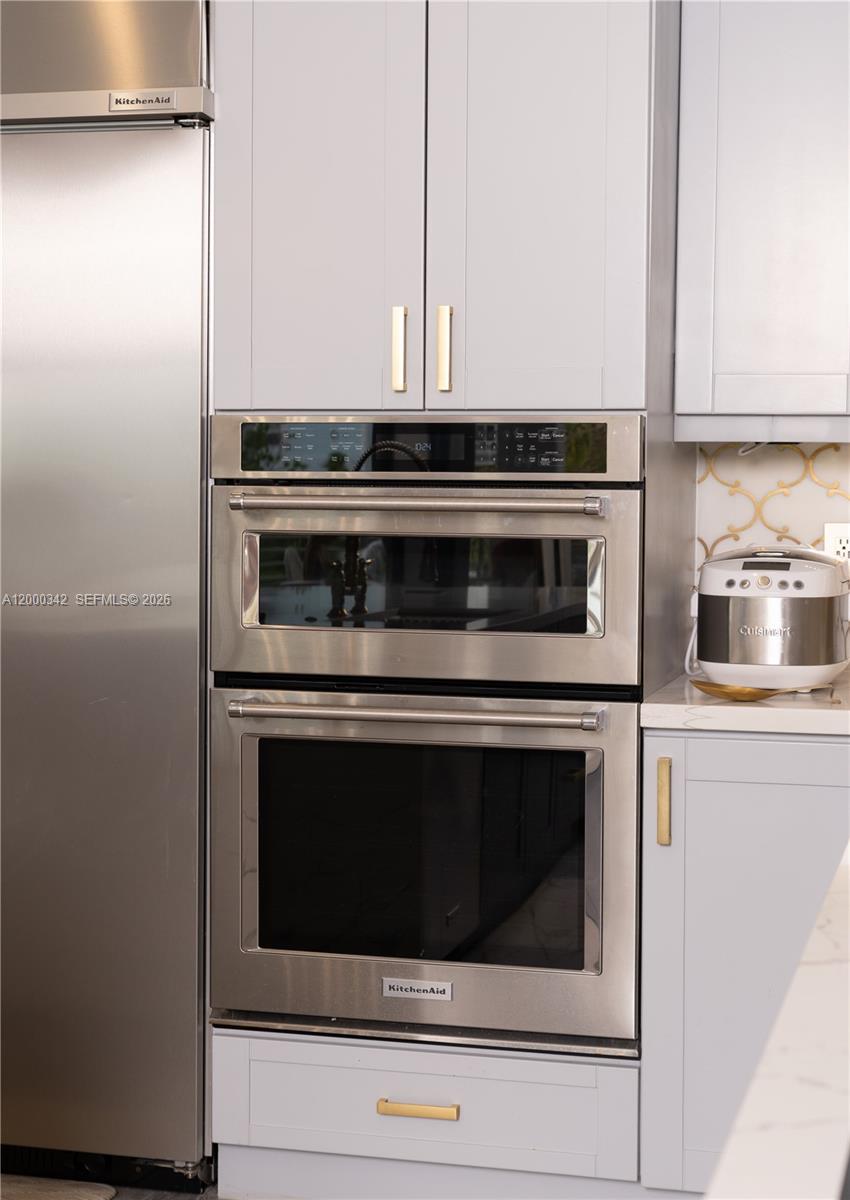 LAKE SURPRISE ESTATES - Residential