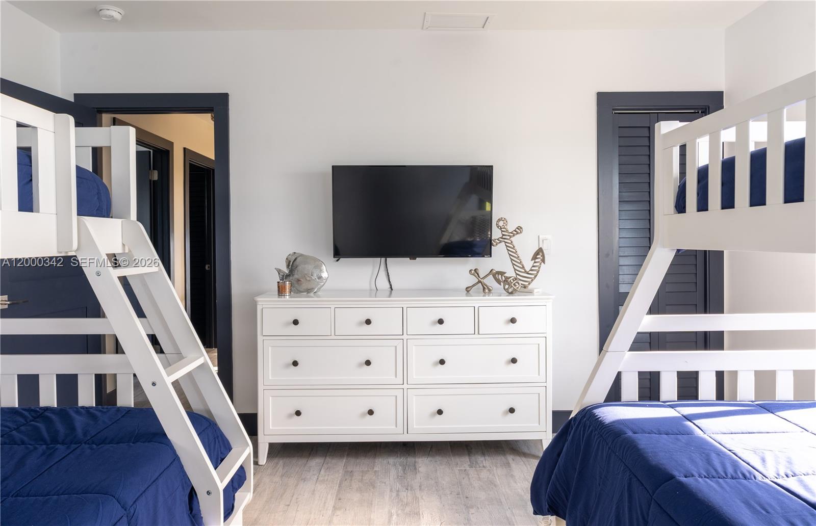 LAKE SURPRISE ESTATES - Residential