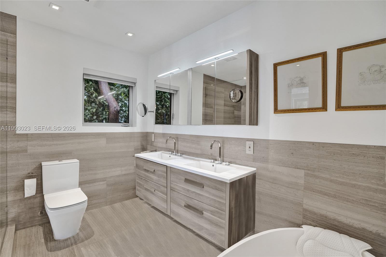 BAY LURE - Residential