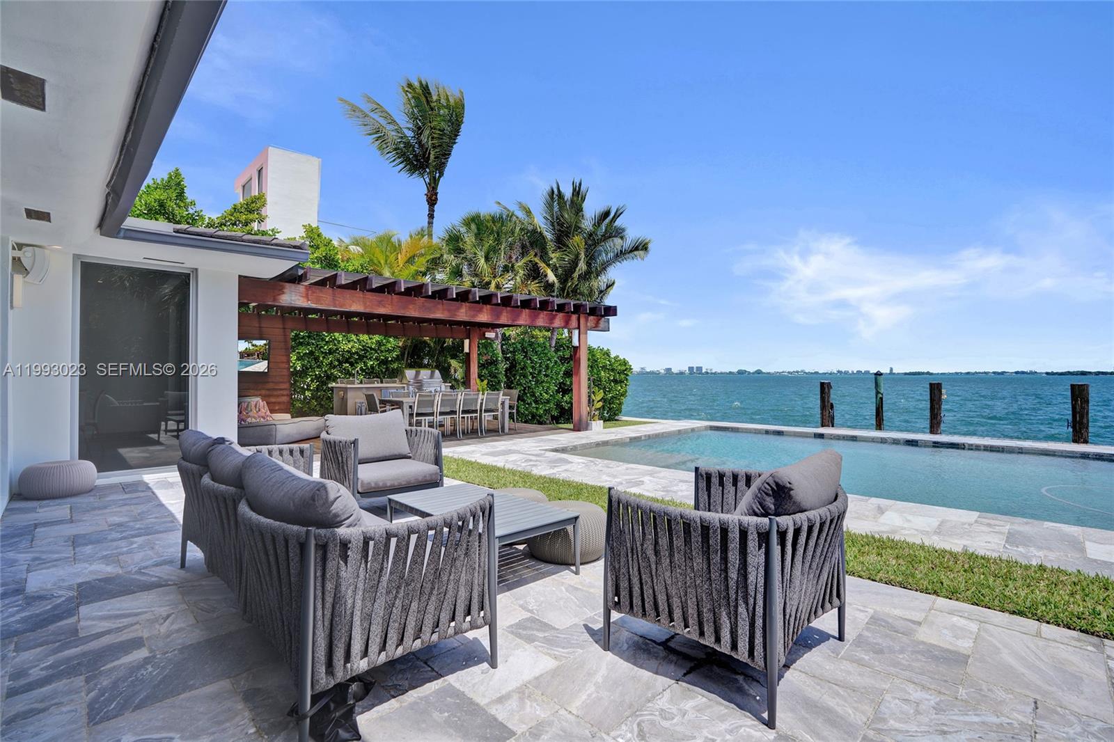 BAY LURE - Residential