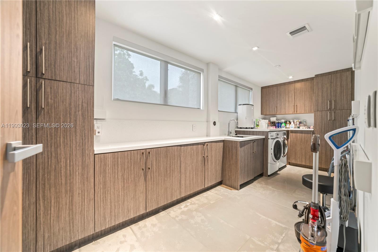 BAY LURE - Residential