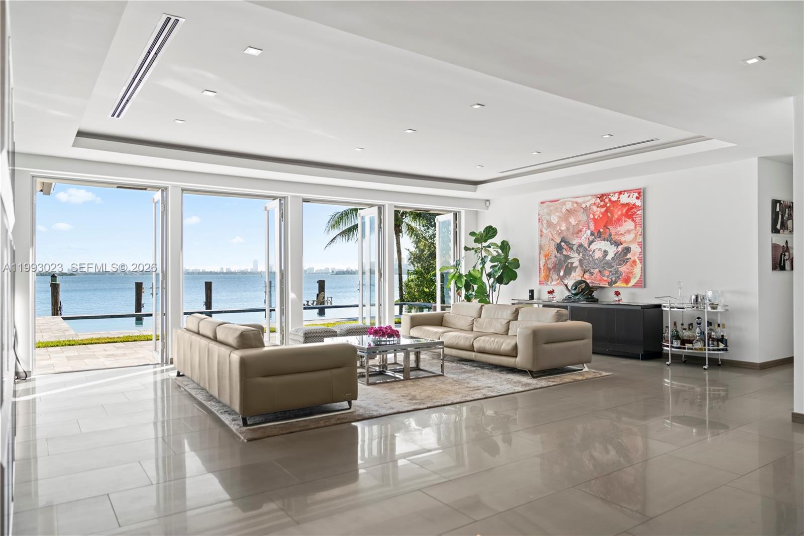 BAY LURE - Residential