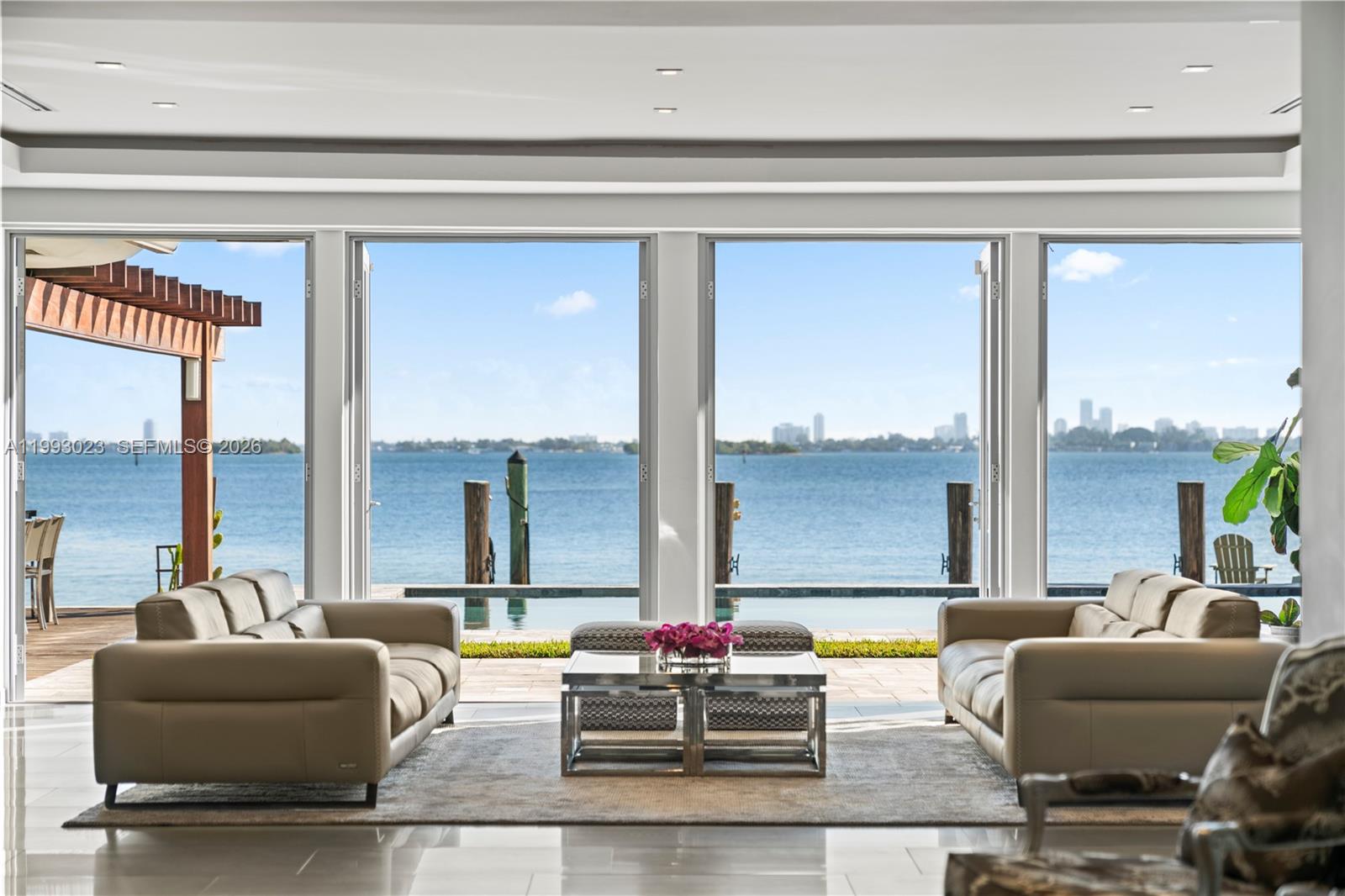 BAY LURE - Residential