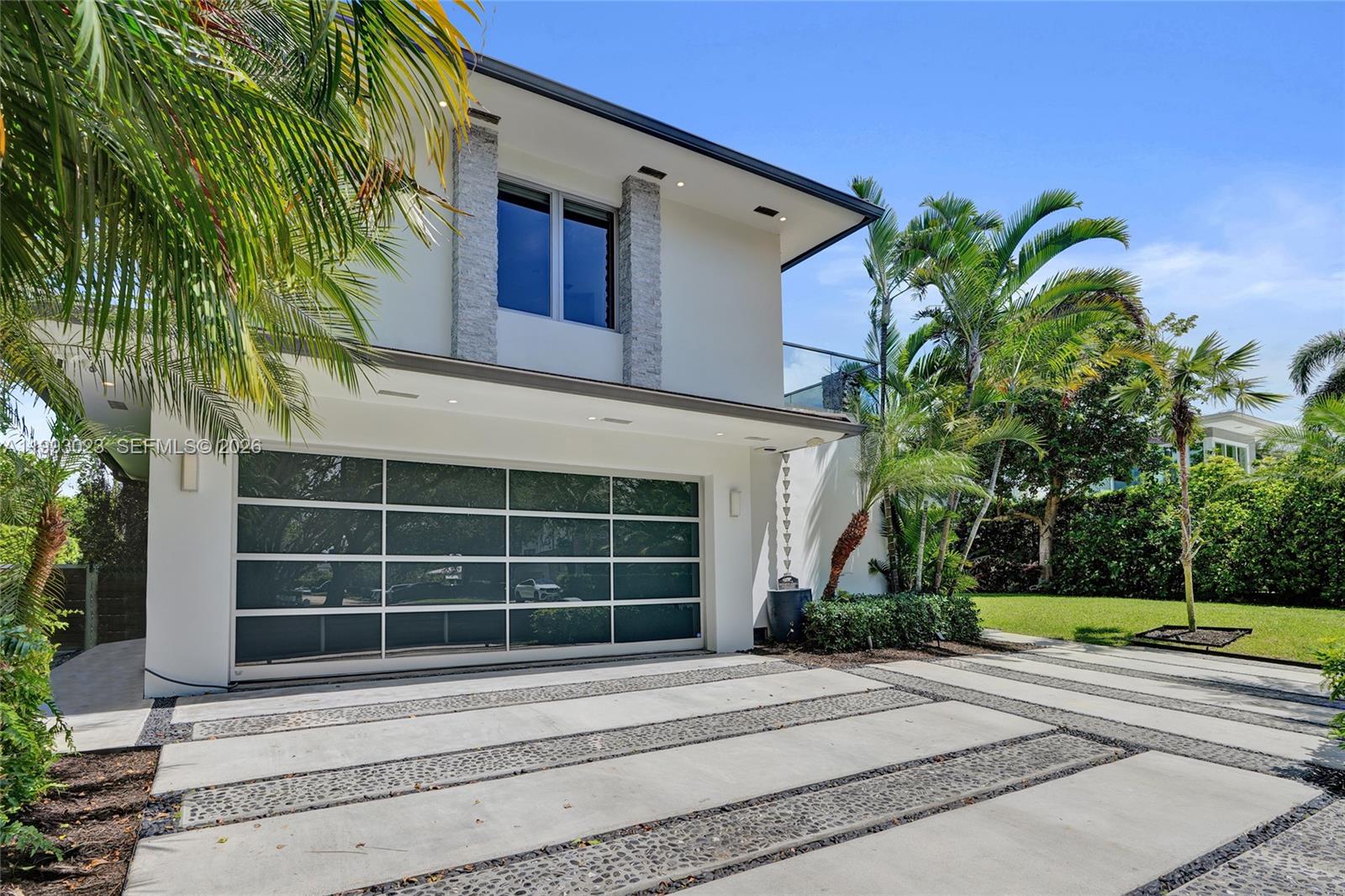 BAY LURE - Residential