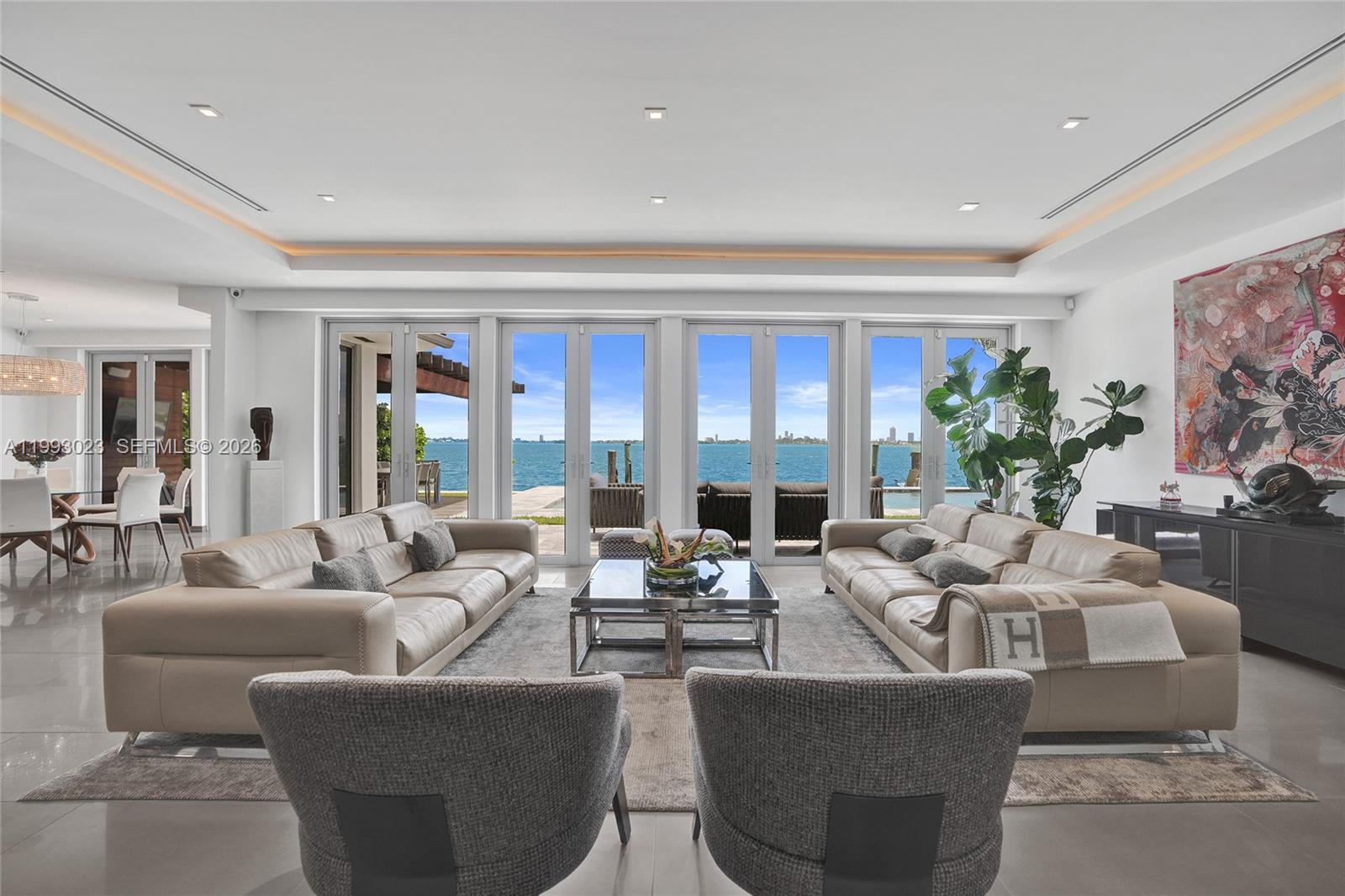 BAY LURE - Residential
