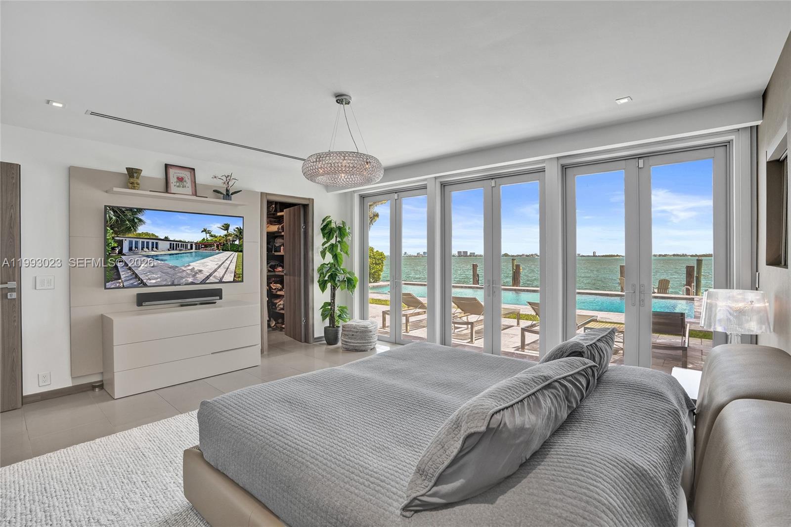 BAY LURE - Residential