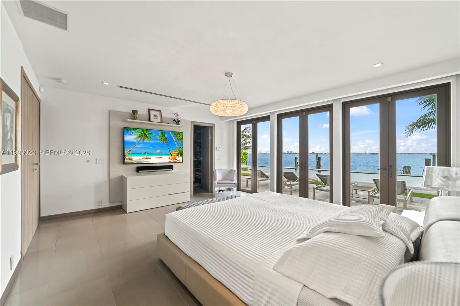 BAY LURE - Residential
