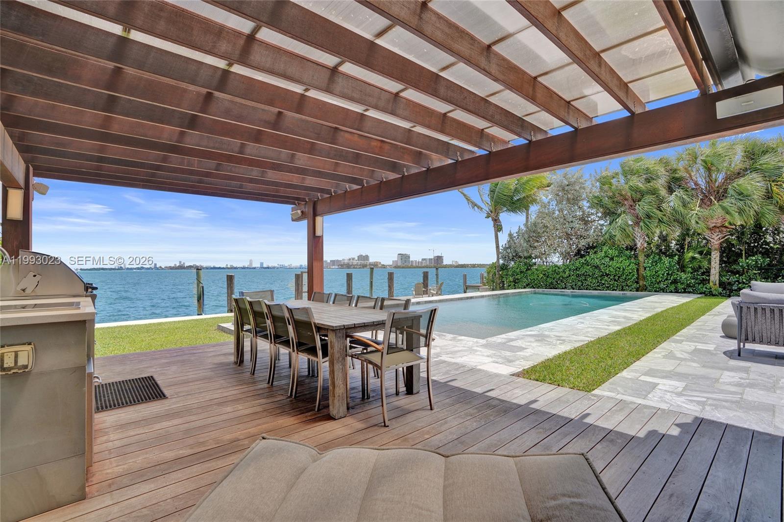 BAY LURE - Residential