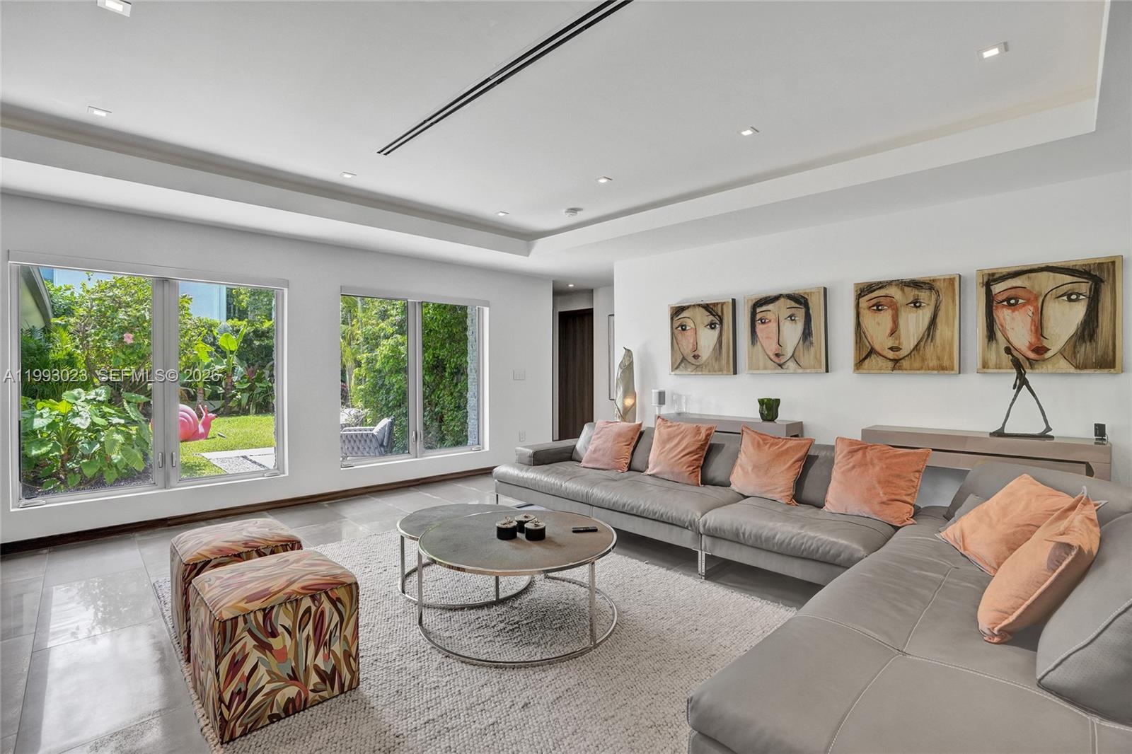 BAY LURE - Residential