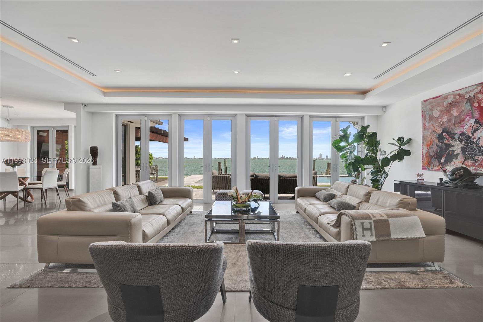 BAY LURE - Residential
