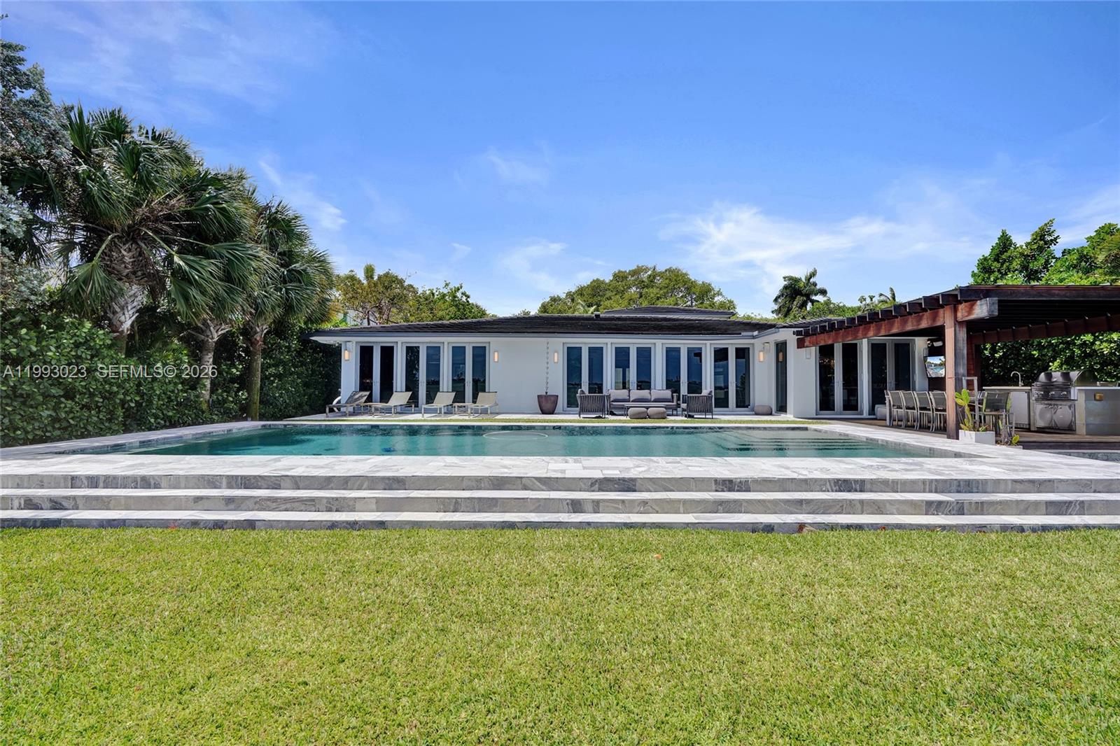BAY LURE - Residential