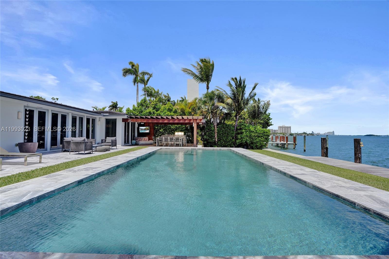 BAY LURE - Residential