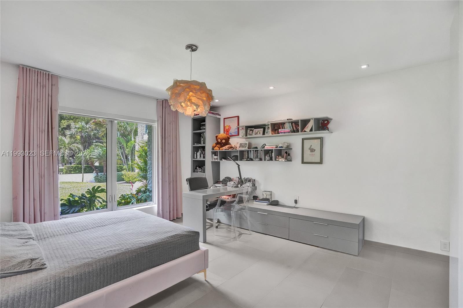 BAY LURE - Residential