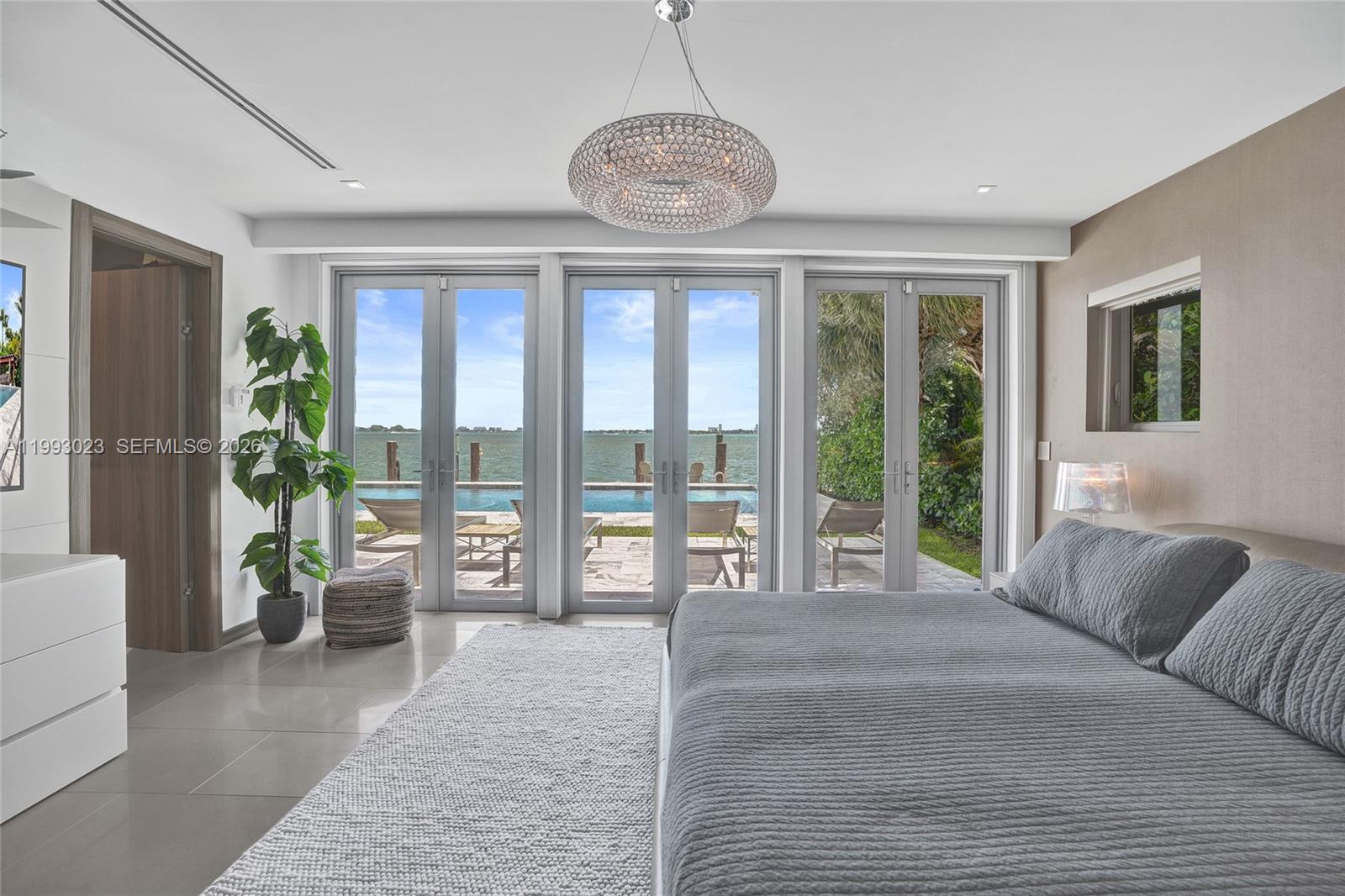 BAY LURE - Residential