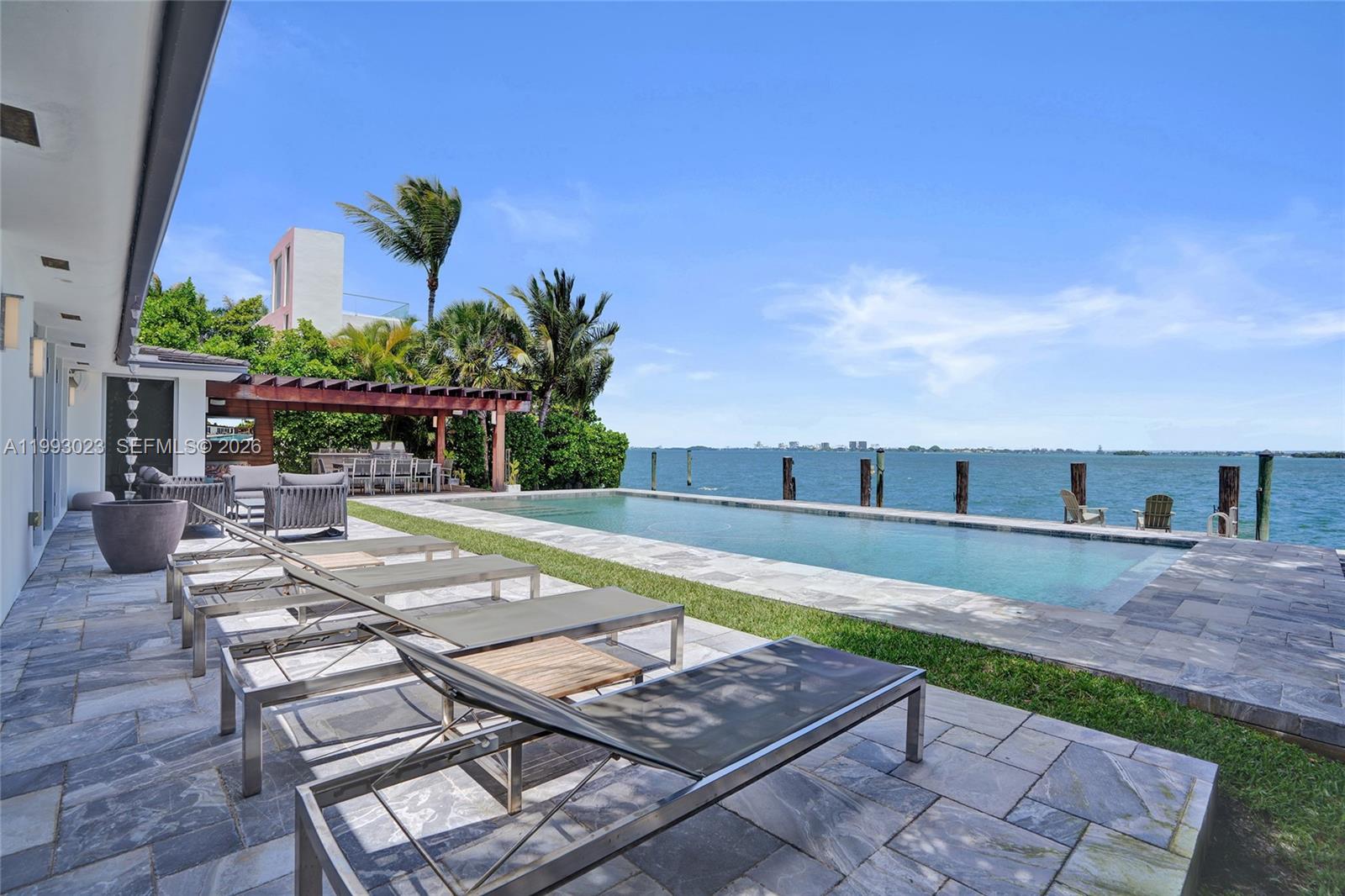 BAY LURE - Residential