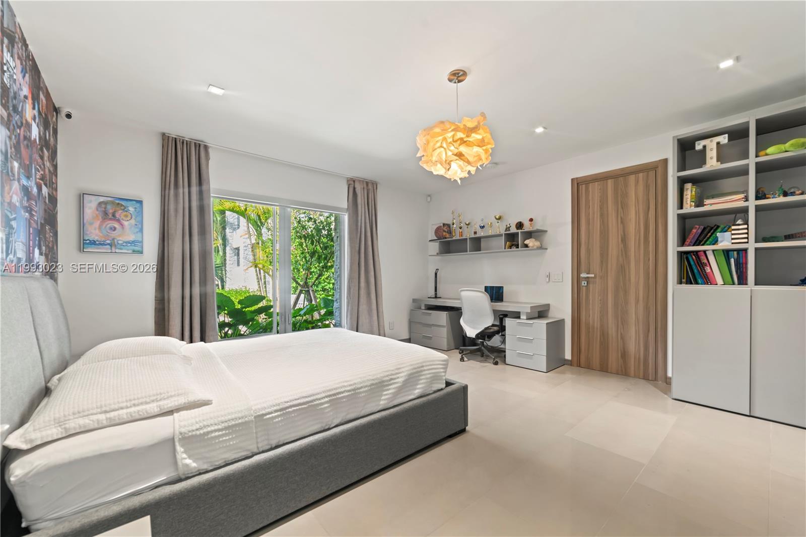 BAY LURE - Residential