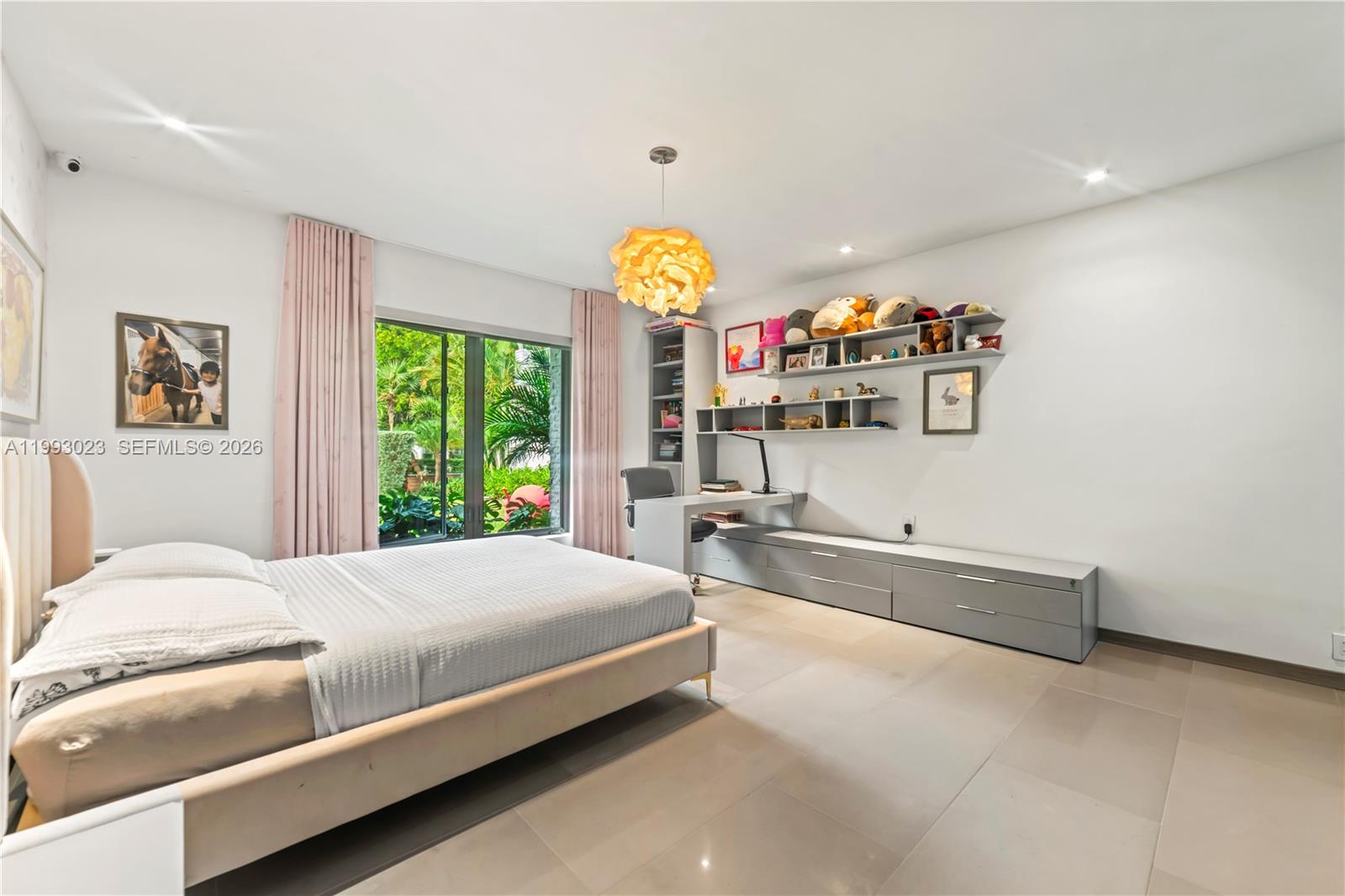 BAY LURE - Residential