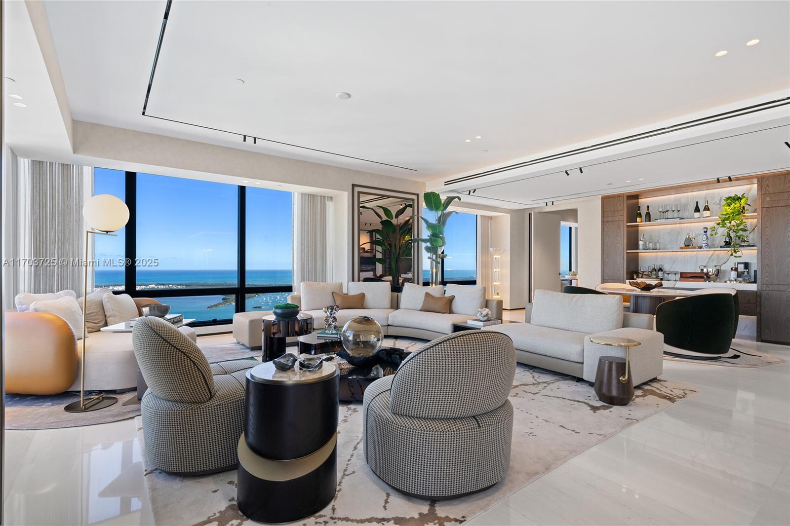 Four Season Residences - Residential