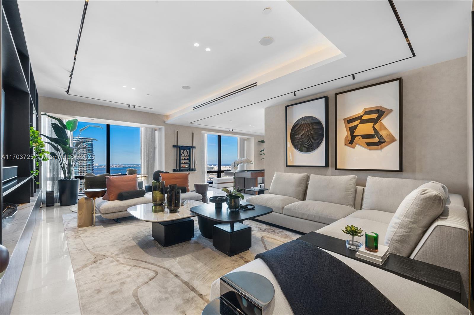 Four Season Residences - Residential