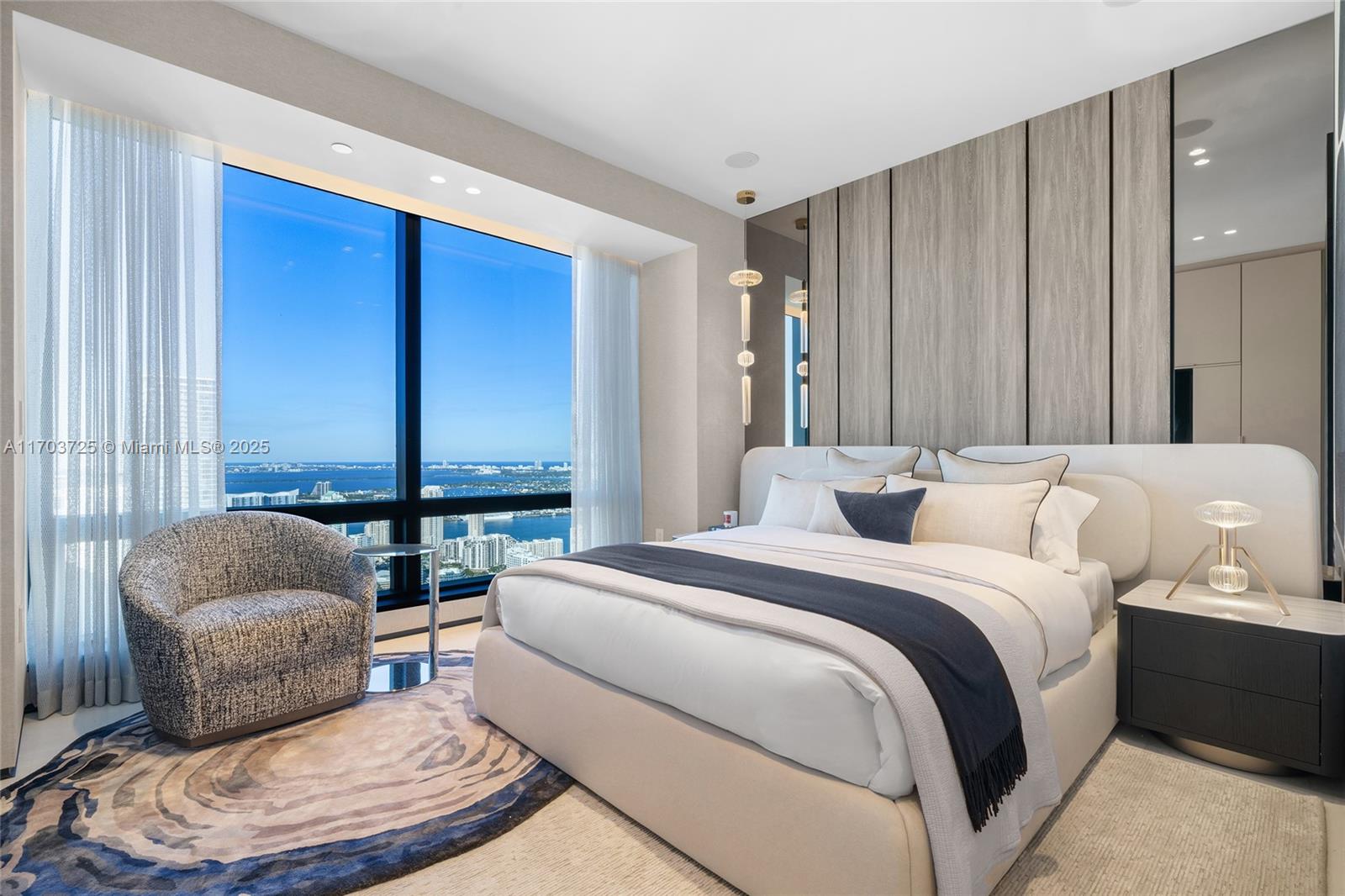 Four Season Residences - Residential