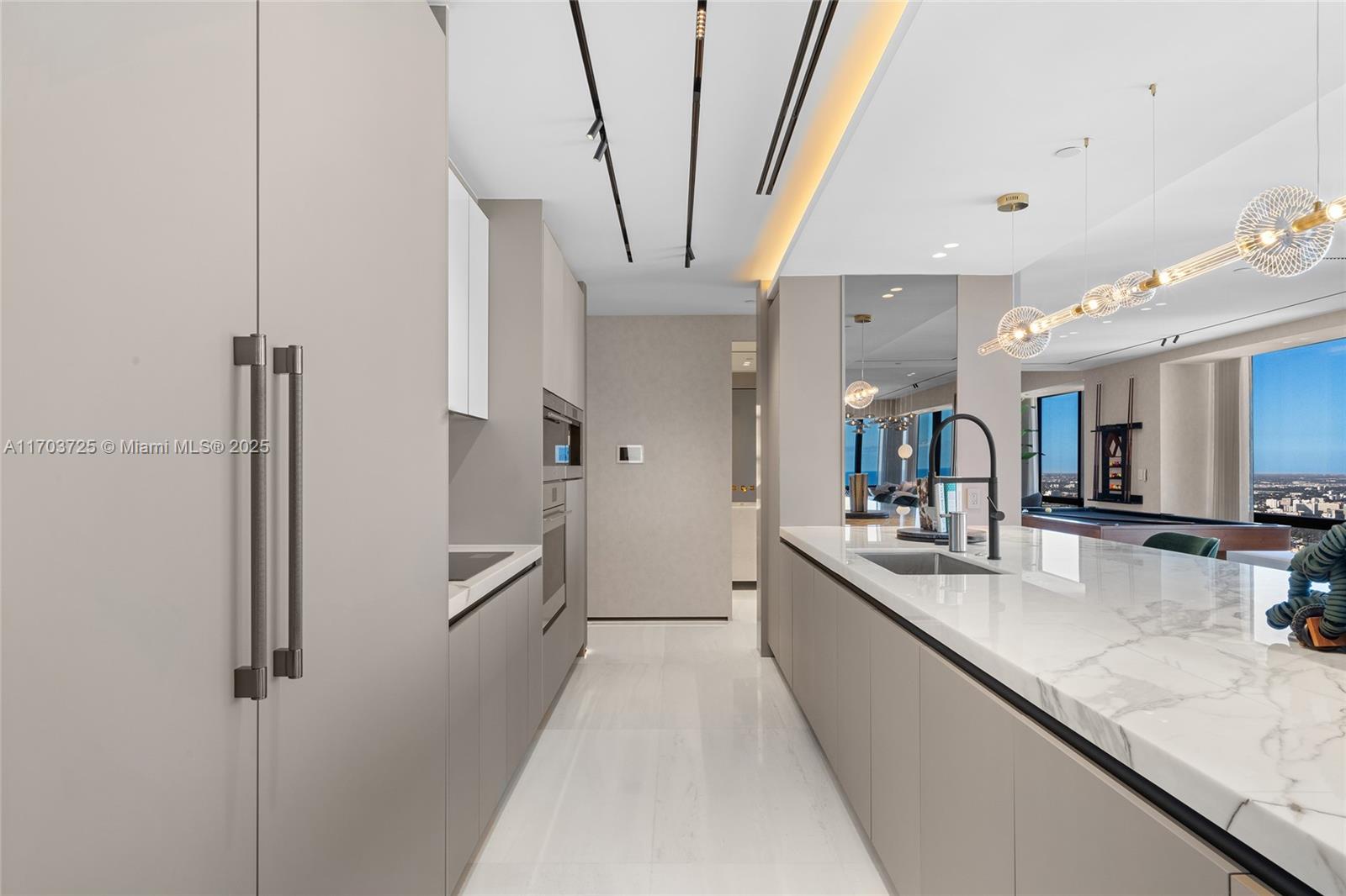 Four Season Residences - Residential