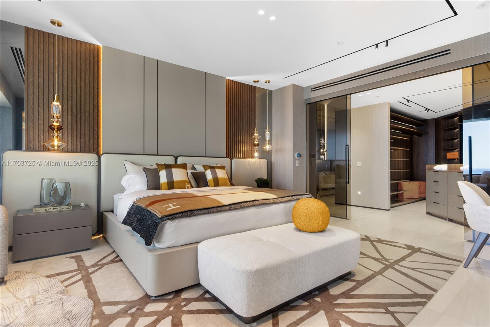 Four Season Residences - Residential