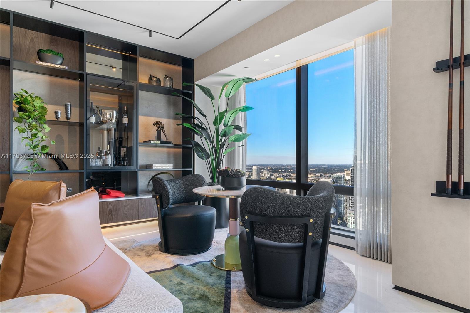 Four Season Residences - Residential