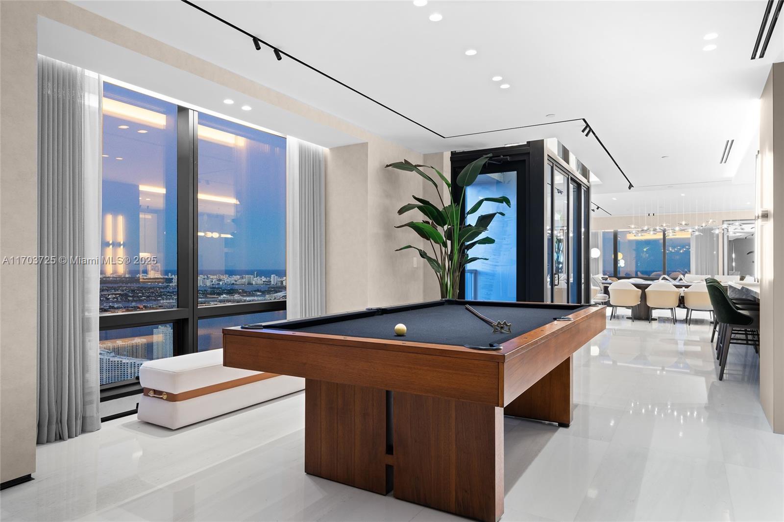 Four Season Residences - Residential