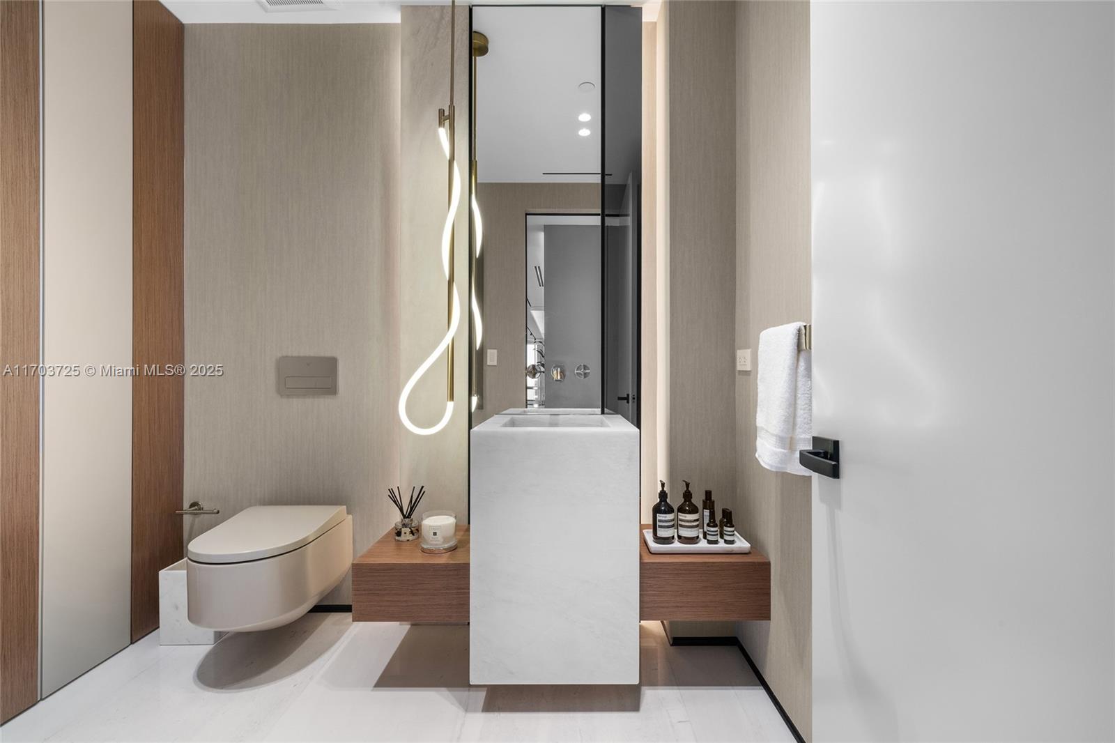 Four Season Residences - Residential