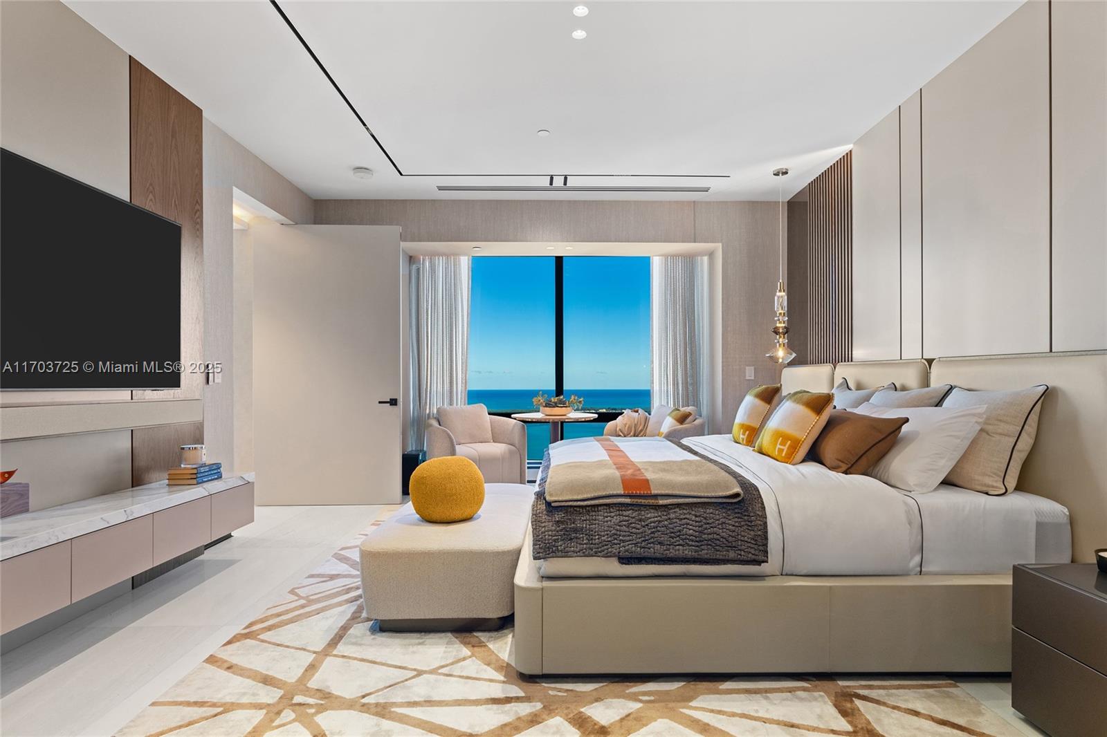 Four Season Residences - Residential