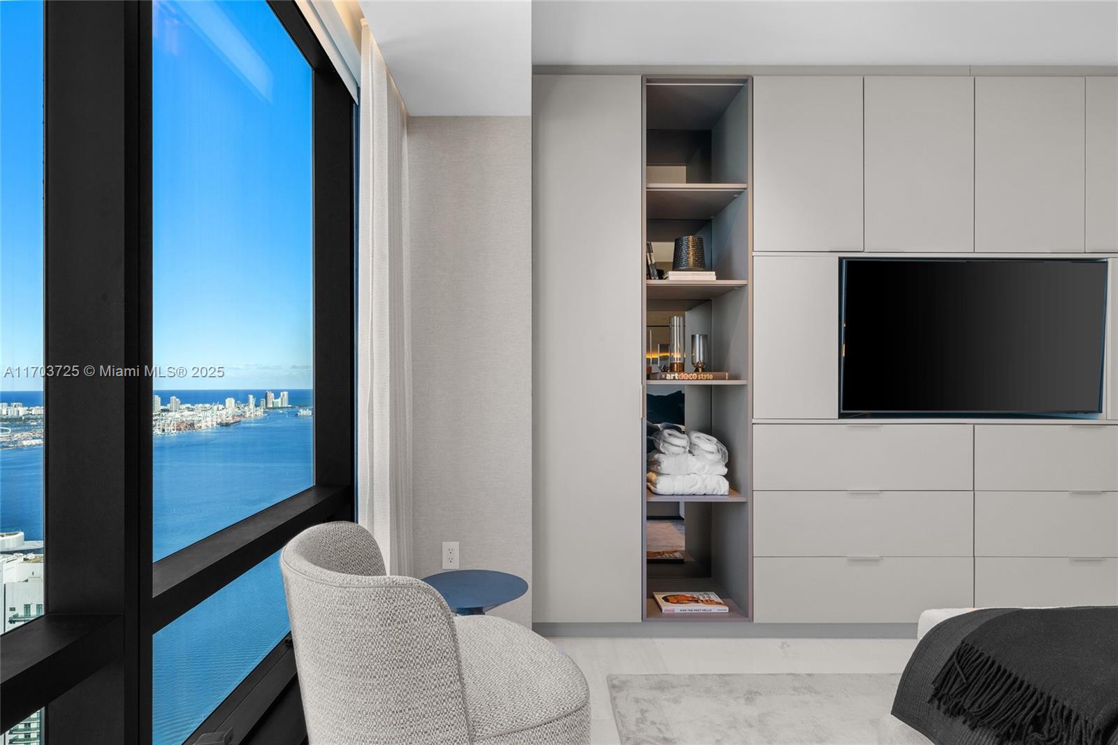 Four Season Residences - Residential