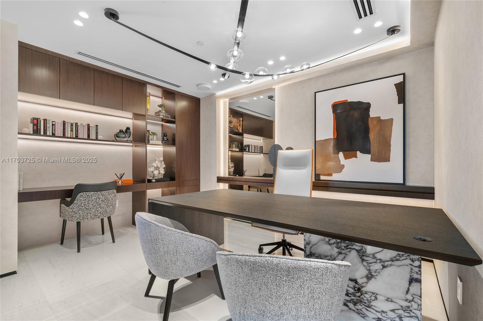 Four Season Residences - Residential