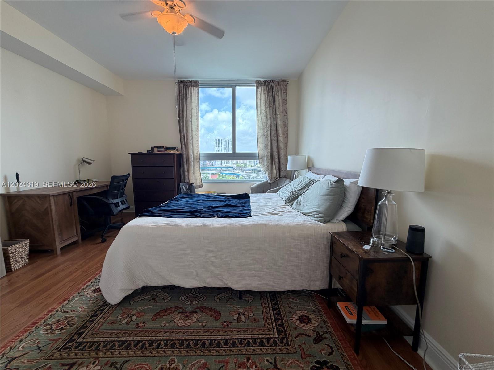 IVY CONDO - Residential